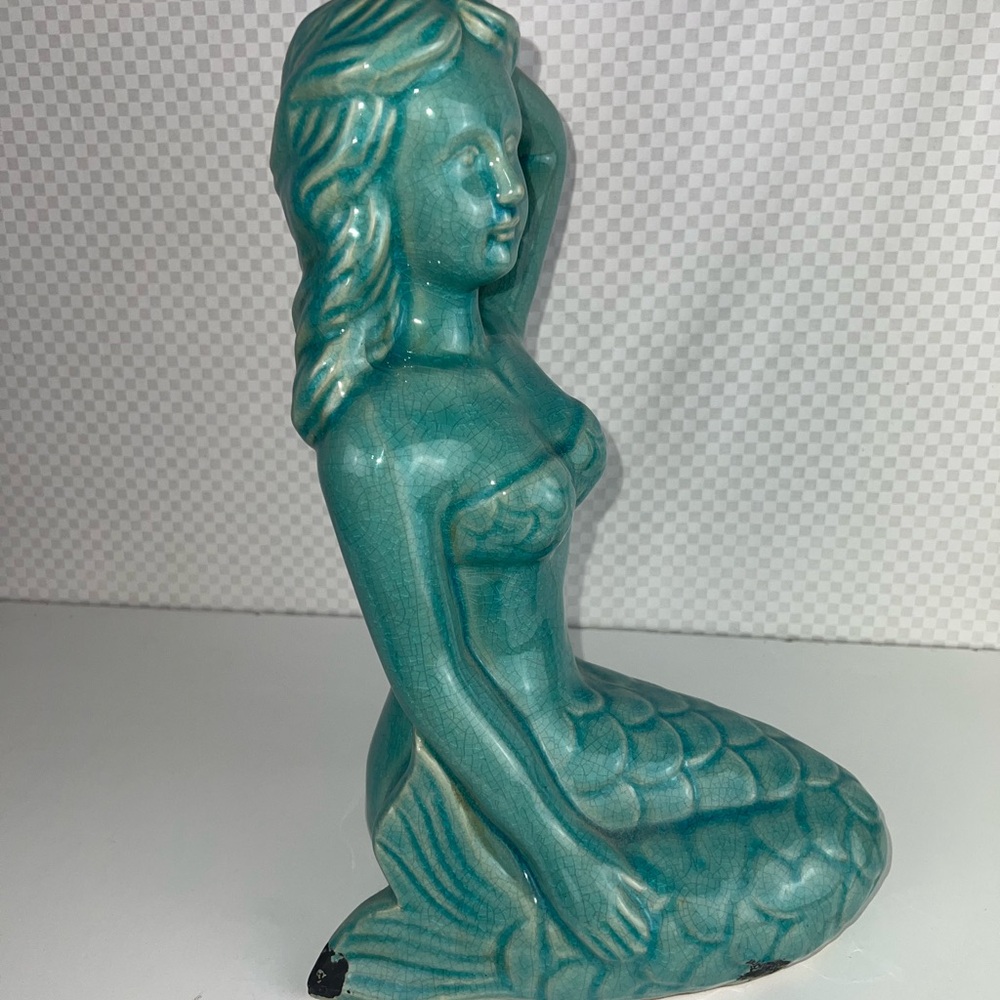 Large Mermaid Figurine Statue Coastal Nautical Beach Decor 13” Tall Resin Beauty - Picture 6 of 9